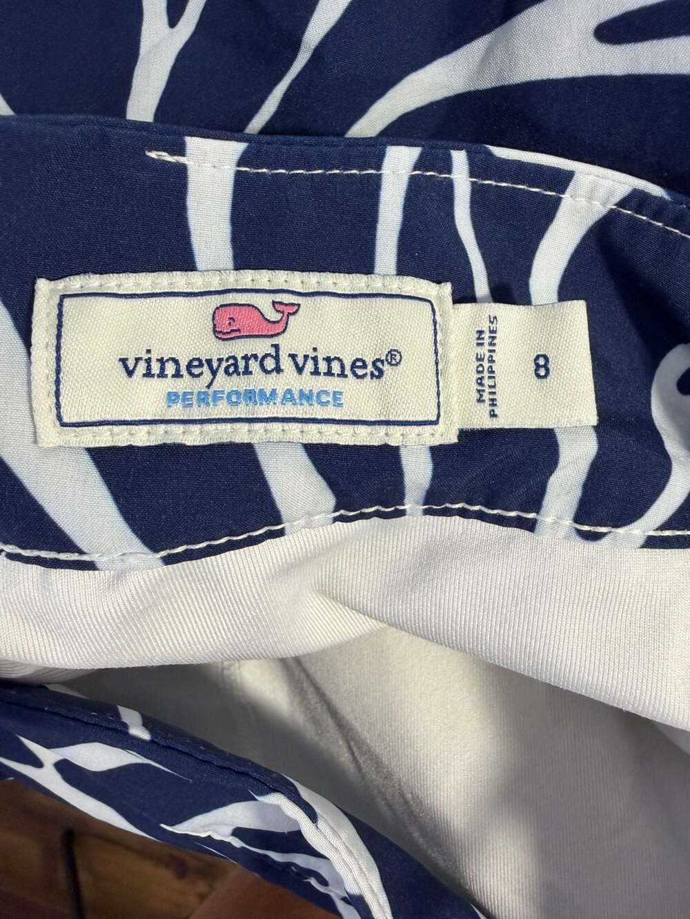 Vineyard Vines Performance Women's Navy and White Leaf Print Golf Skort Size 8 - Picture 2 of 8